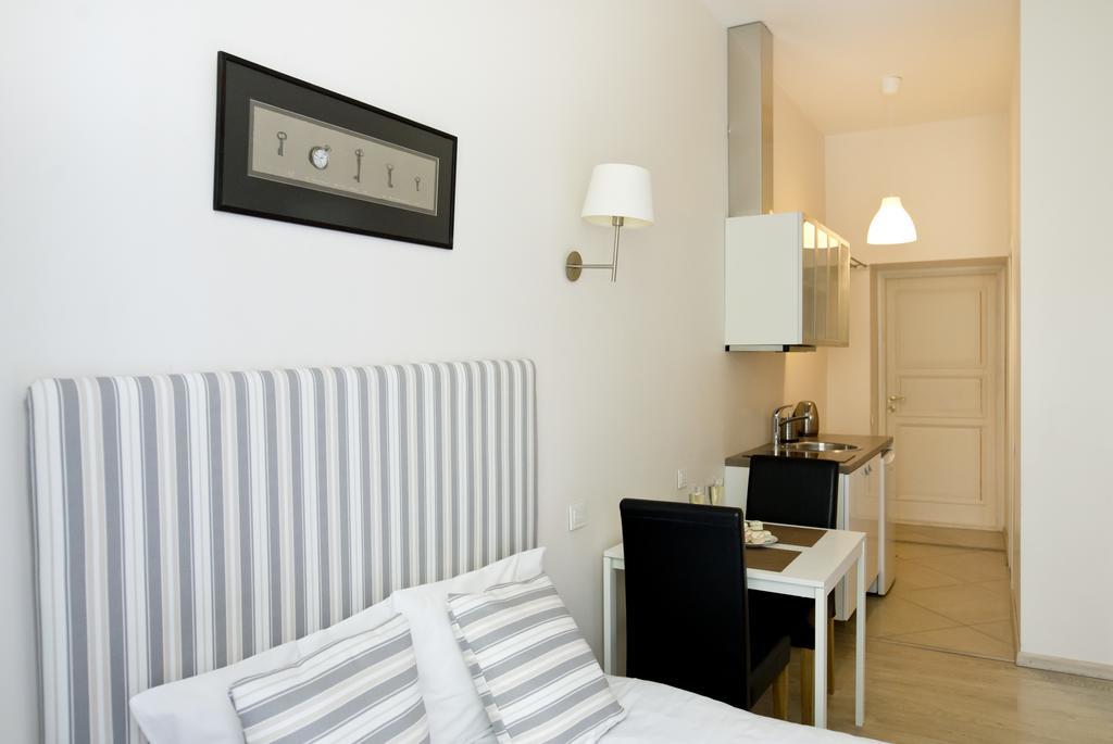 Cozy Studio In Old Town By Urban Rent VNO Dış mekan fotoğraf